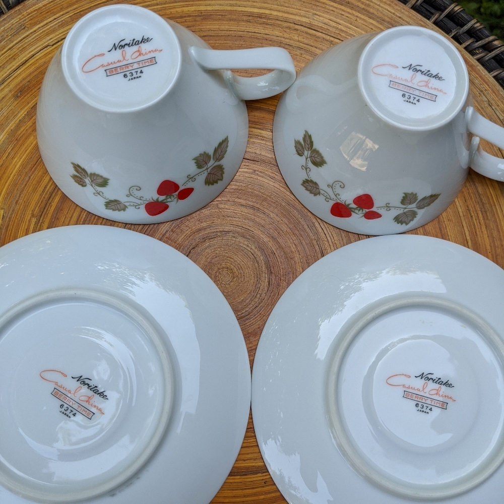 Vintage Strawberry Tea Cups - Picture 7 of 7